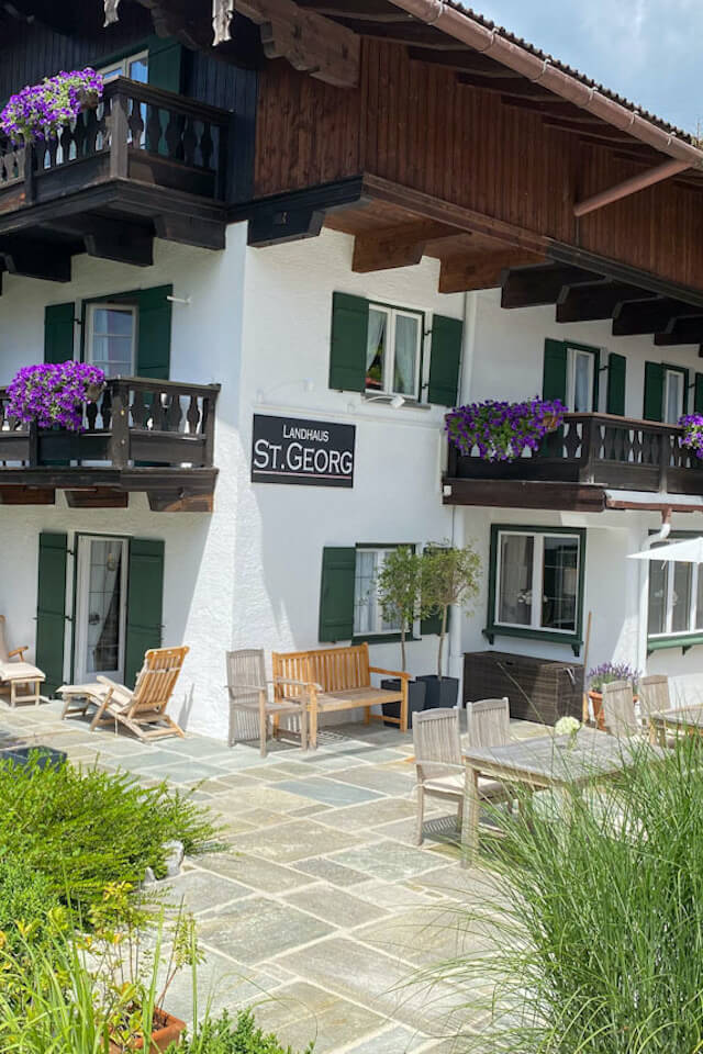 Aussenansicht Terasse Hotel Landhaus St Georg am Tegernsee